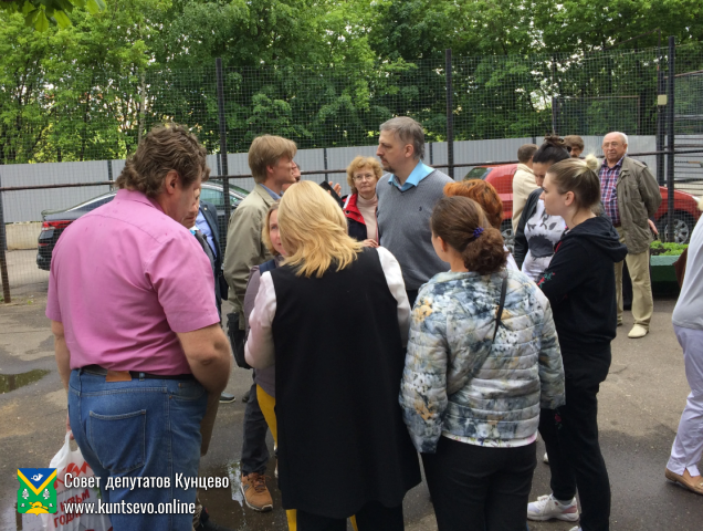 23 мая была проведена выездная встреча жителями дома 9 по Оршанской